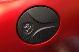 Ferrari 488 – Carbon Gas Cap (2018+)
